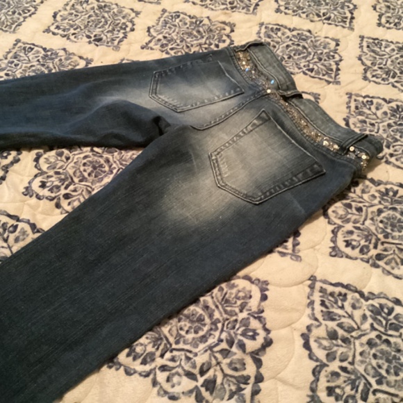 Bebe Embellished/Stressed Blue Jeans - Picture 6 of 8